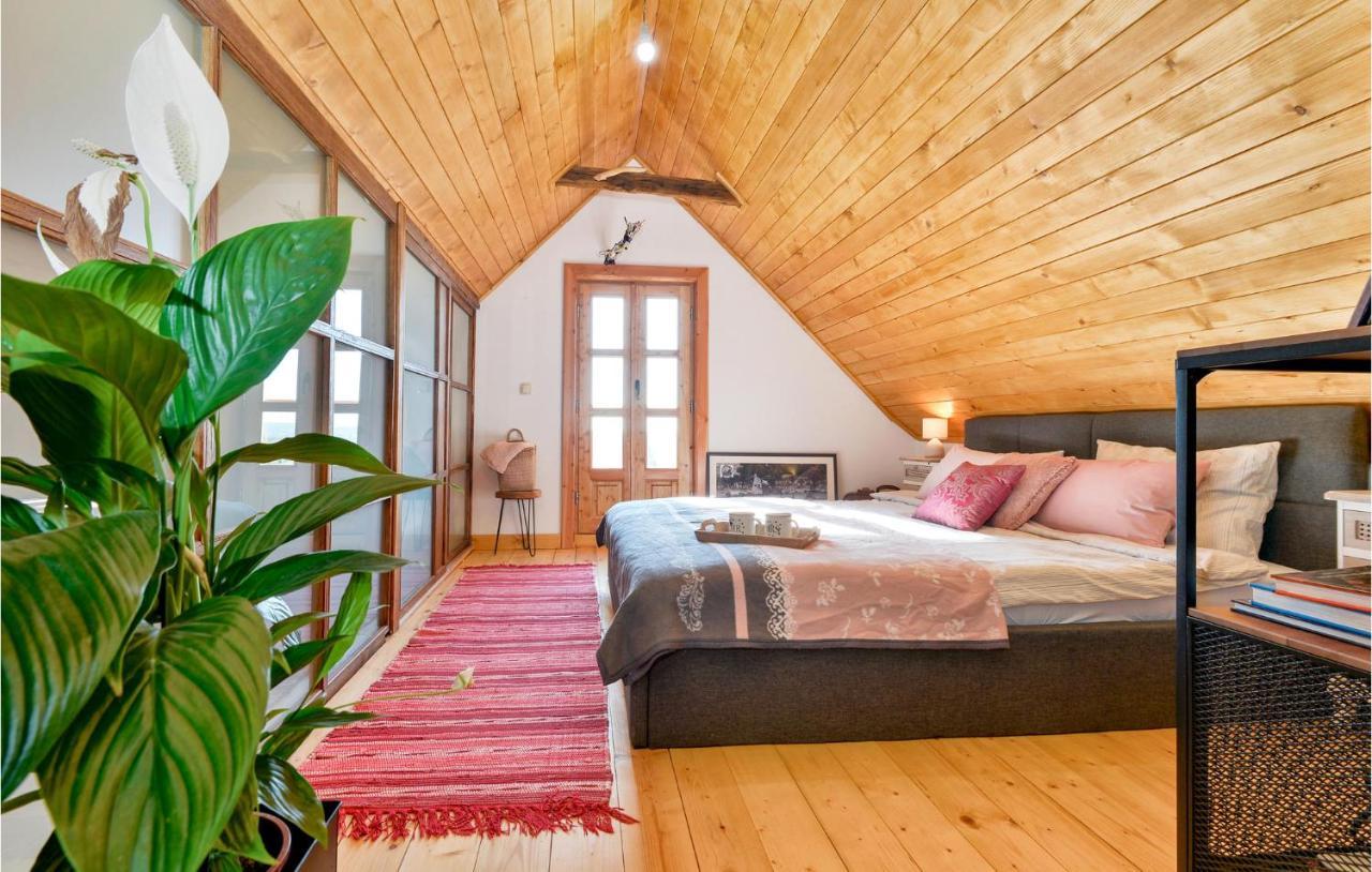 2 Bedroom Beautiful Home In Starcevljani エクステリア 写真