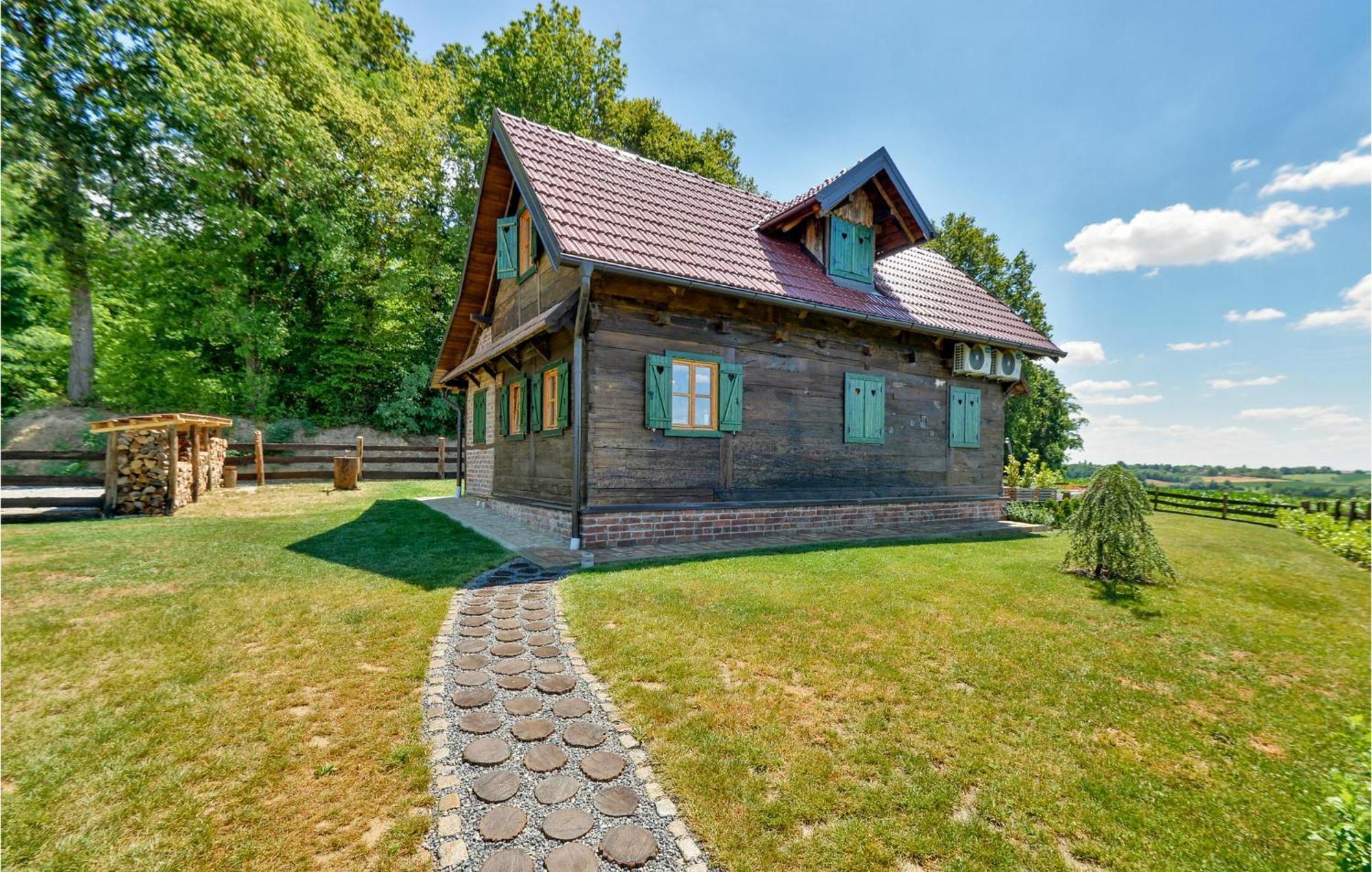 2 Bedroom Beautiful Home In Starcevljani エクステリア 写真